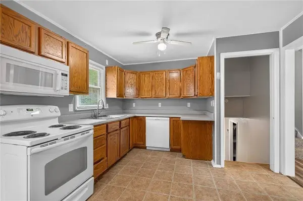 14900 Bellaire AVE, Grandview, MO 64030