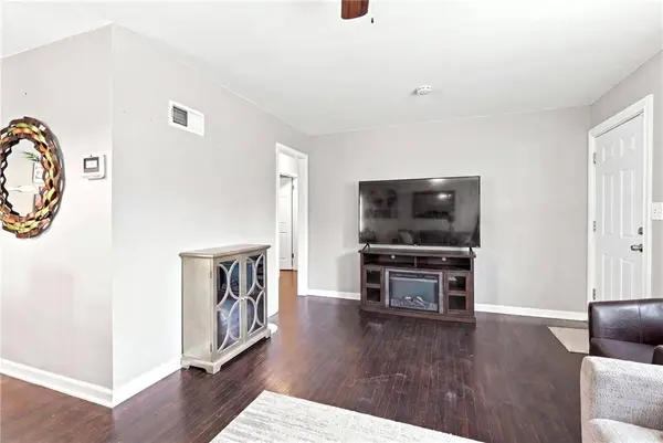 4014 Monroe AVE, Kansas City, MO 64130