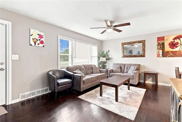 4014 Monroe AVE, Kansas City, MO 64130