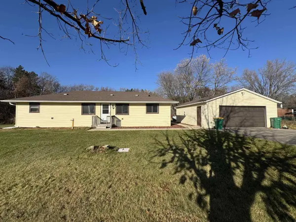 S4603A Raven Acres Drive, Baraboo, WI 53913-0000