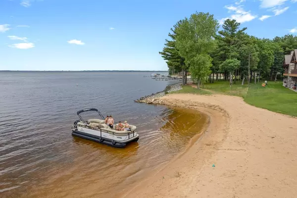 W4231 Vista Circle, Mauston, WI 53948-0000