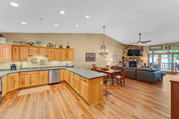 W4231 Vista Circle, Mauston, WI 53948-0000