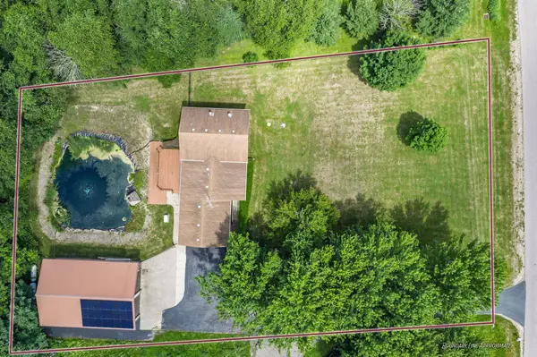 S6041 Oak Court, Baraboo, WI 53913-0000
