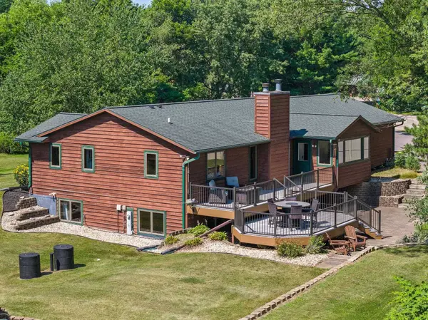 S9674 Wilhelm Drive, Prairie Du Sac, WI 53578-0000