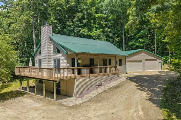 S182 State Road 33 Road, Wonewoc, WI 53968-0000
