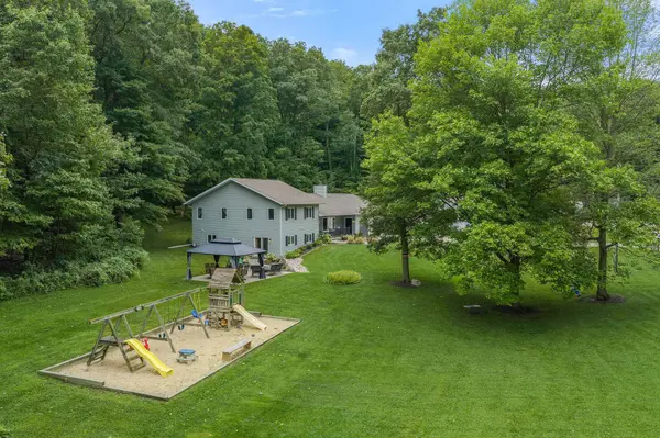 S2480 Meadowview Road, Reedsburg, WI 53959-0000