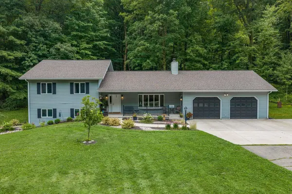 S2480 Meadowview Road, Reedsburg, WI 53959-0000