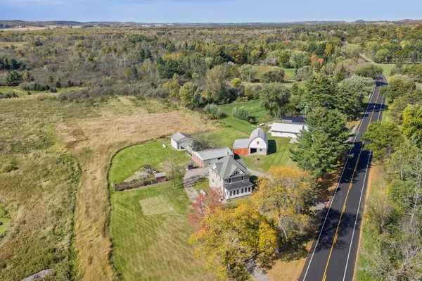 S2663 County V Road, Reedsburg, WI 53959-0000