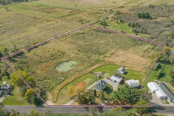 S2663 County V Road, Reedsburg, WI 53959-0000