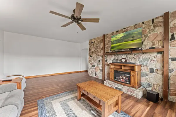 N9029 Fox River Road, Portage, WI 53901-0000
