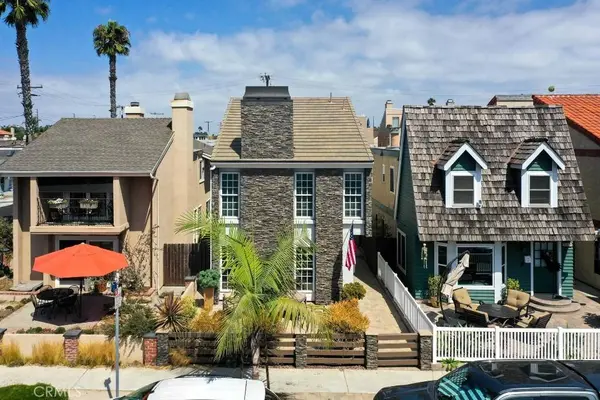 203 Frankfort AVE, Huntington Beach, CA 92648