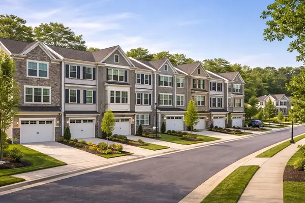 um townhomes