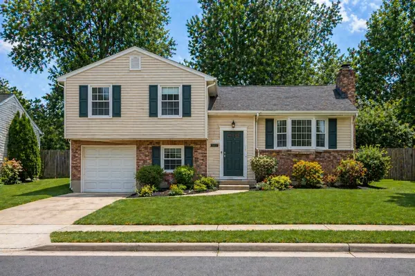 Split level home in Dale City area of Prince William County VA