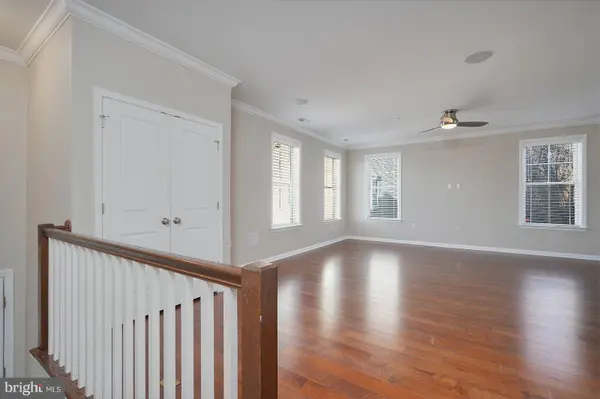 412 WOODCREST DR SE #412B, Washington, DC 20032