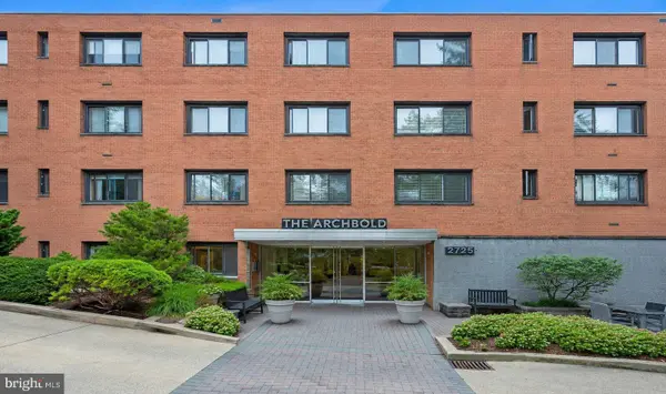 2725 39TH ST NW #201