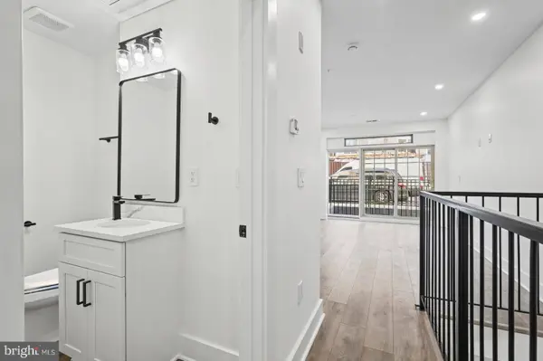 1341 PENNSYLVANIA AVE SE #1B, Washington, DC 20003