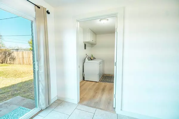 401 Woodcrest Dr, Midland, TX 79703