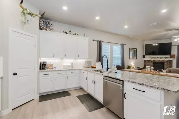 6707 Lonesome Dove Ln, Midland, TX 79705