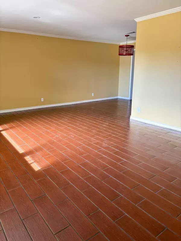 1710 Princeton Ave, Midland, TX 79705