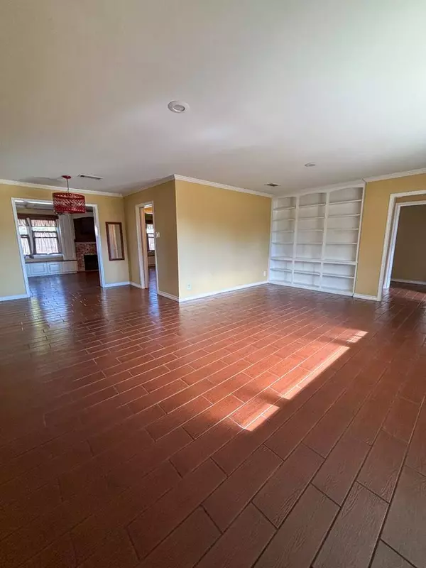 1710 Princeton Ave, Midland, TX 79705