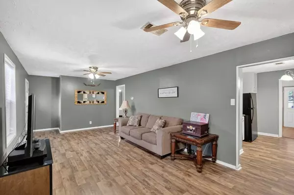 1912 County Rd 130, Midland, TX 79706