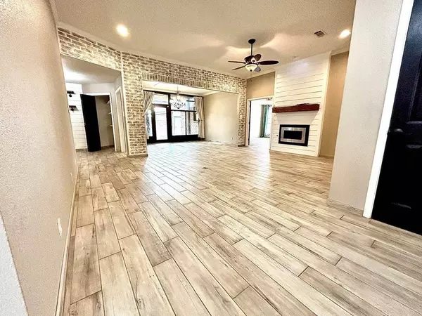 2302 Chretien Place, Midland, TX 79705