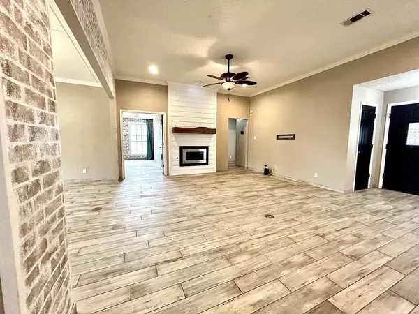 2302 Chretien Place, Midland, TX 79705