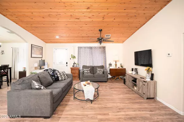 5845 N BENTLEY Drive, Rimrock, AZ 86335