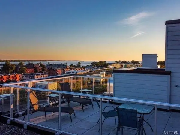 1820 Rue Victoria #102, Montréal (lachine), QC H8S3S2