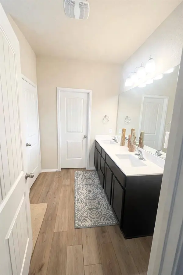 148 Pivot DR, Taylor, TX 76574