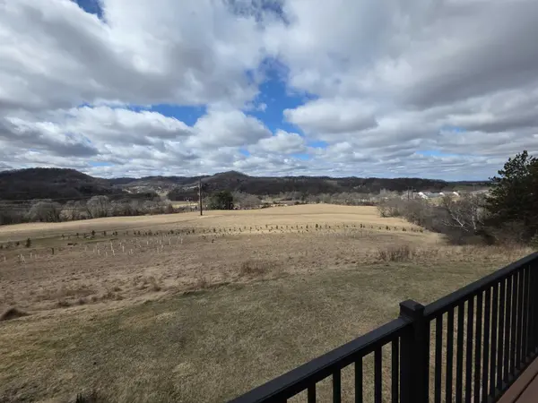 W5405 Keil Coulee Rd, La Crosse, WI 54601-2921