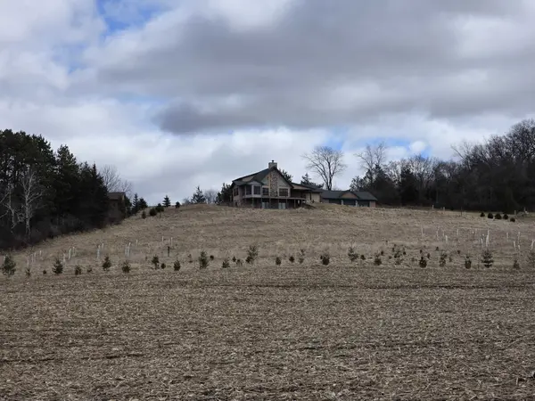 W5405 Keil Coulee Rd, La Crosse, WI 54601-2921