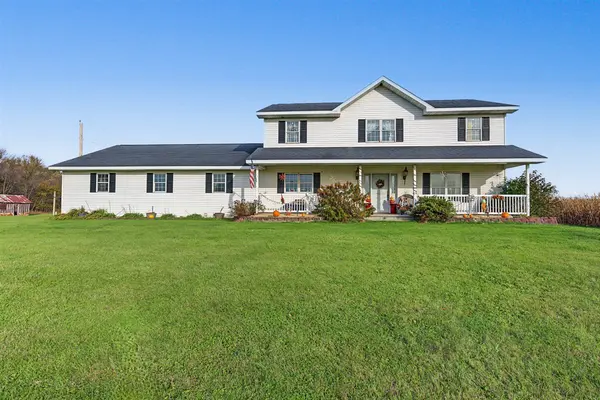 N1590 Lovell St, Melrose, WI 54642-8276
