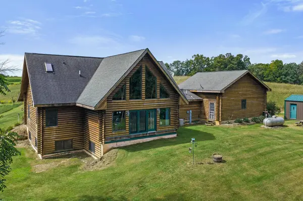 28786 Snow Valley Road, Richland Center, WI 53581