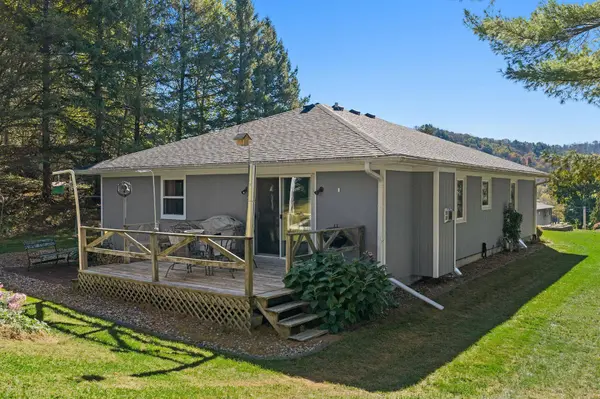 1400 Fries Road, Richland Center, WI 53581