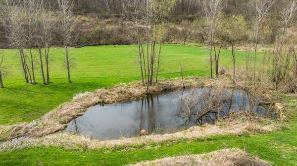 00 Johnstown Rd, Utica, WI 54655