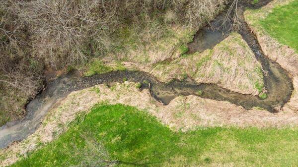 00 Johnstown Rd, Utica, WI 54655