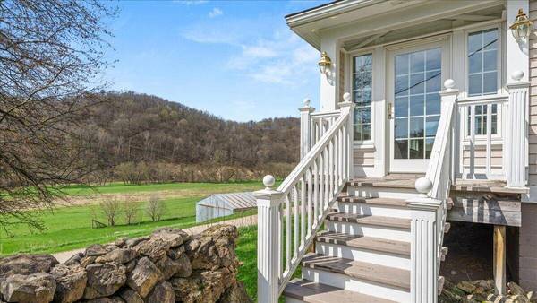 51888 Johnstown Rd, Utica, WI 54655