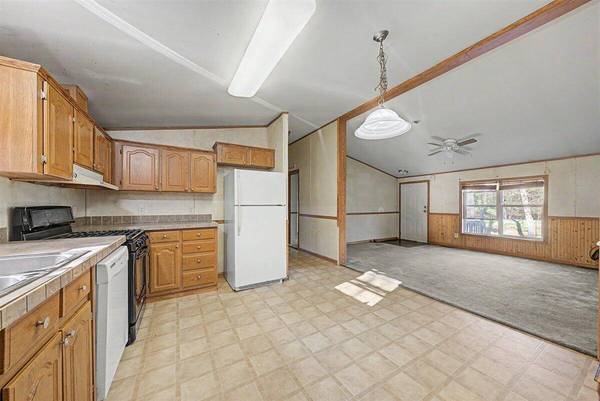 N4507 Potter Rd, Knapp, WI 54666