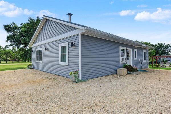 16291 Hassock Ave, Adrian, WI 54656