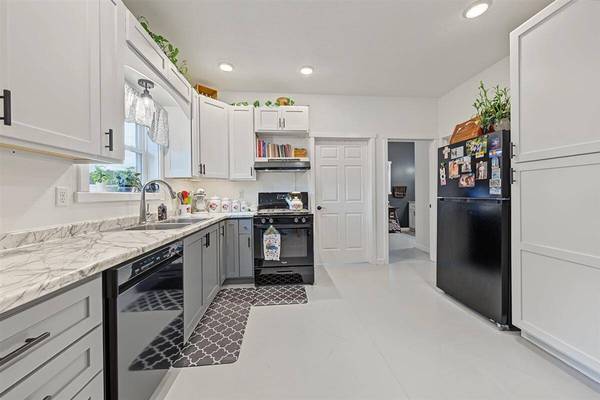 16291 Hassock Ave, Adrian, WI 54656