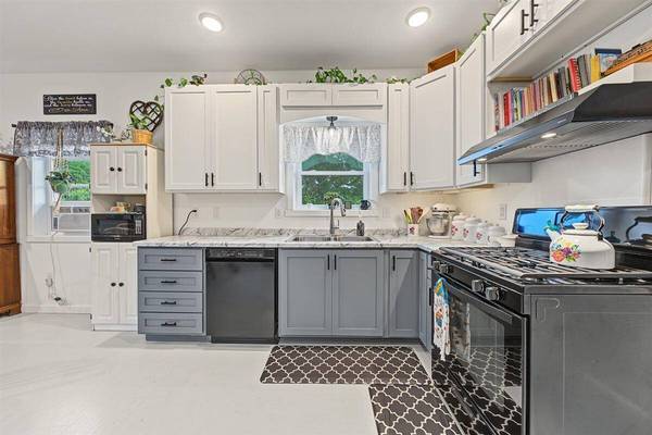 16291 Hassock Ave, Adrian, WI 54656