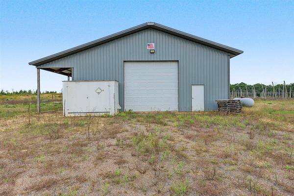 4085 N Cranberry Rd, Bear Bluff, WI 54666