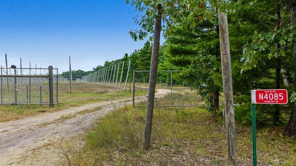 4085 N Cranberry Rd, Bear Bluff, WI 54666