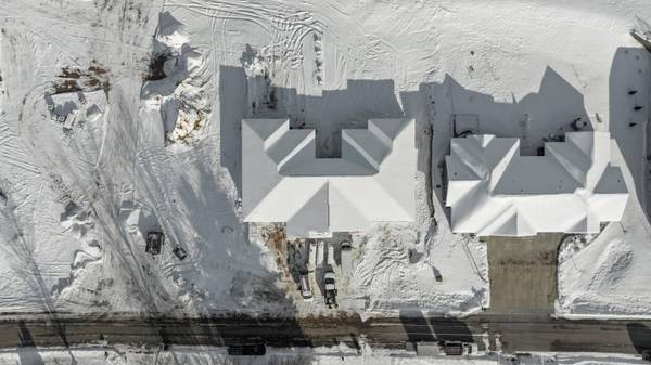 7676 W Castle Mound Rd, Holland, WI 54636