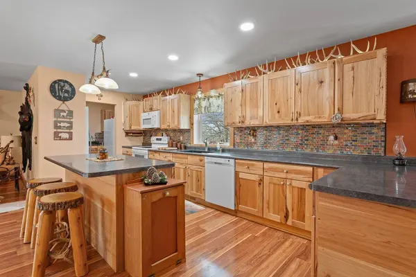 W1702 Golden Road, Dalton, WI 53926