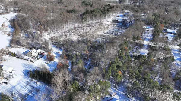 12304 NE Lappley NE Avenue, Rockford, MI 49341