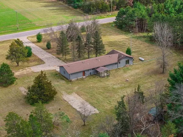 N4755 County Road HH, Mauston, WI 53948