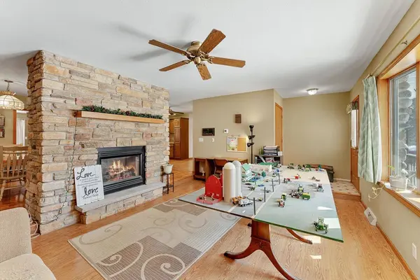 N1640 County Road U, Markesan, WI 53946