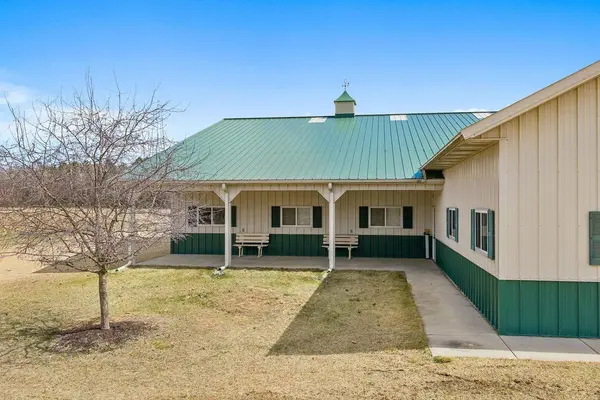 E10059 Block Road, Prairie Du Sac, WI 53578